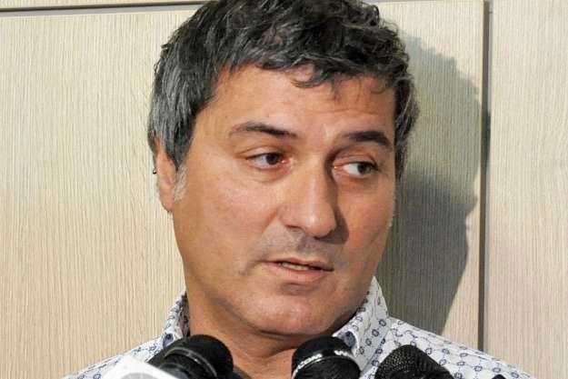 Skandalen med Paolo Macchiarini Parallellt med a oegentligheterna kring bygget av NKS avslöjas av SvD börjar historien kring forskaren och kirurgen Paolo Macchiarini, som är verksam vid Karolinska