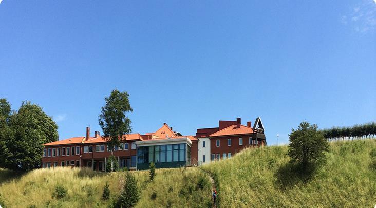 Sundsgårdens folkhögskola (Helsingborg) FLYT - en yrkesförberedande kurs Deltagare från Grundsärskola, Gymnasiesärskolans Nationella program eller liknande Här arbetar vi för att du ska få FLYT i
