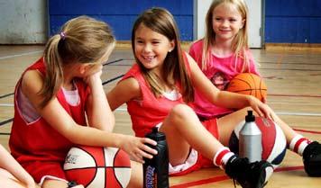 VÅRA VÄRDERINGAR Kamratskap Vi har en unik kultur med starka band. Känslan av sammanhållning löper som en röd tråd genom hela Täby Basket.