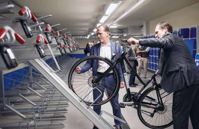 Samtal om parkeringsplanen och hållbar mobilitet i Stockholm cykelparkeringar i sina befintliga garage, nu finns cykelparkeringar i 22 av våra anläggningar.