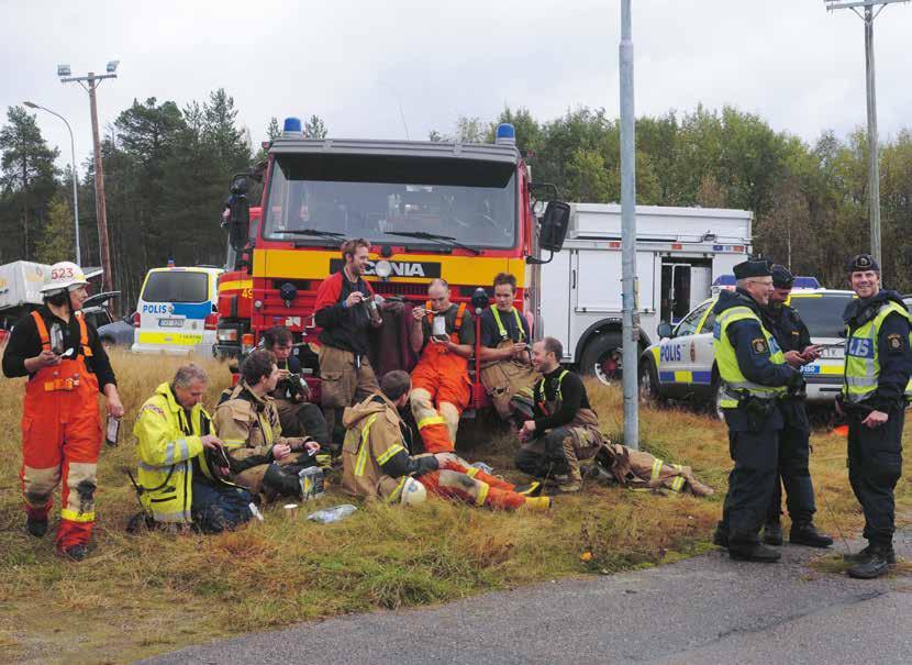 Scenarioarbete 43 Till den andra omgången skrivarstugor måste momentbeskrivningarna vara färdiga. Fokus läggs nu på att skriva inspel och arbetet kan bedrivas både aktörsvis och momentvis.