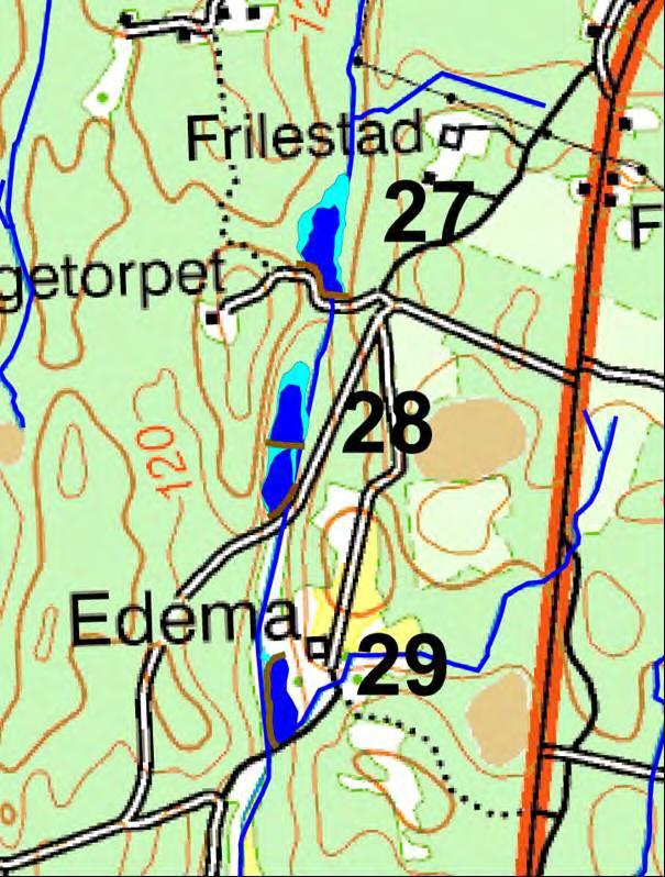Eftersom marken och inloppsdiket har relativt högt fall, även inom det planerade våtmarksområdet, anläggs två vallar som skapar två vattenytor med varierande vattenyta.