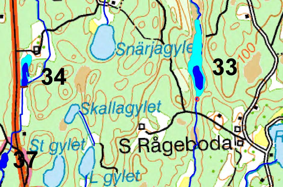 Våtmark 33 Åbroån Våtmarksläge 33 (se figur 3.21) ingår som förslag till delsträcka 105 i vattendragsinventeringen.