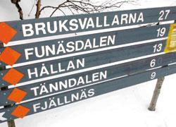 Stor och tydlig riktningsändringsskylt.