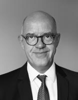 R&D, Production & Quality manager FREDRIK HENCKEL (född 1972) Verkställande direktör sedan februari 2014 Fredrik Henckel är Verkställande direktör för både Chordate Medical Holding AB (publ) samt