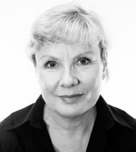 Dotterns förlovning med Gerald Croft kommer att göra hans företag Birling and Co ännu större. Arthur Birling skryter gärna och är inte så lite fördomsfull.