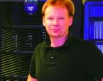 Nytt från NATINELLT SUPERDATRCENTRUM VID LINKÖPINGS UNIVERSITET NR 10 APRIL 2002 Tre gånger mer pengar till NSC Vetenskapsrådet har beslutat att utöka finansieringen av Nationellt Superdatorcentrum