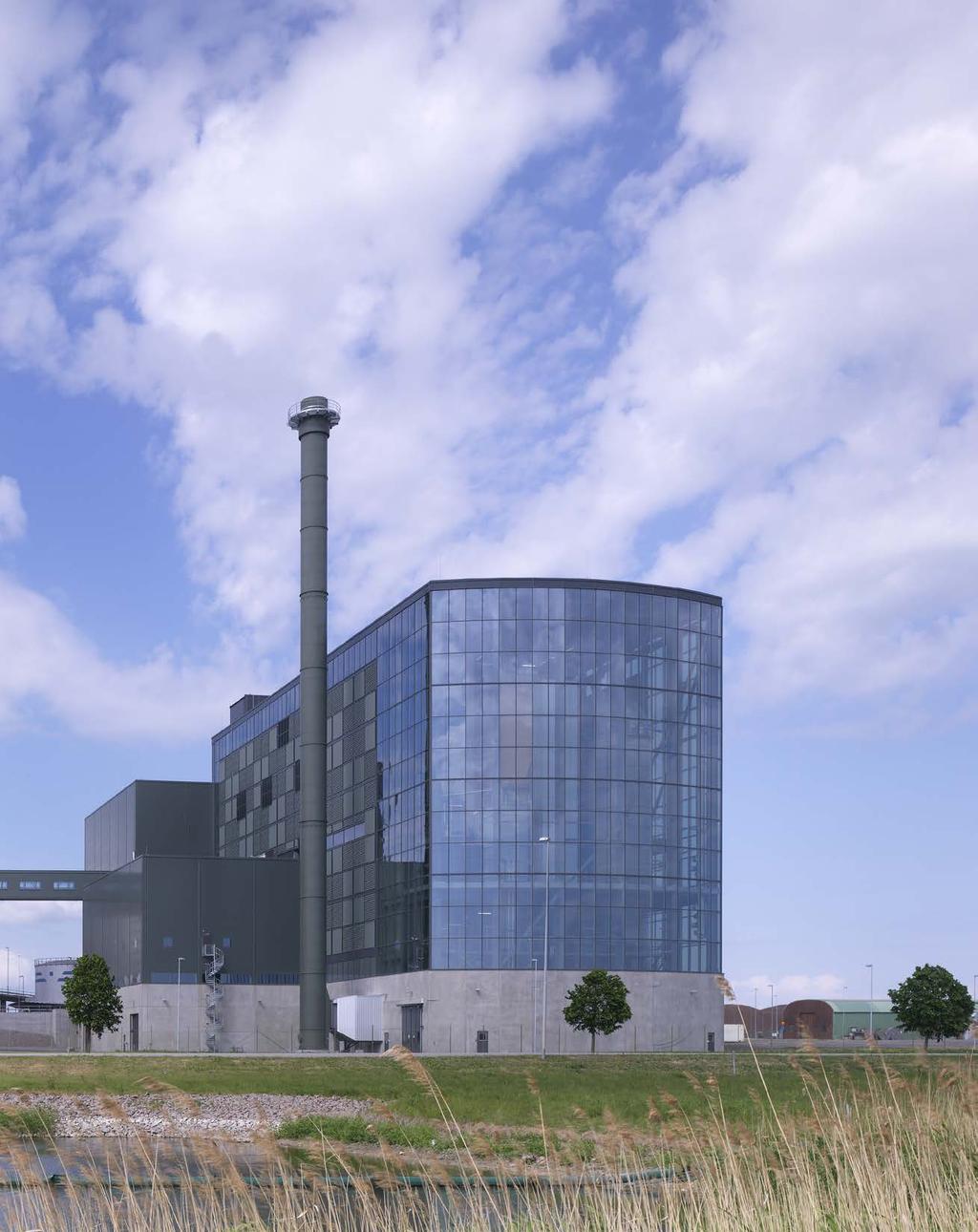 Arkitektens beskrivning Lejonpannan i Gärstad Kraftvärmeverk är en ny avfallsbaserad värmepanna. Byggnadens slutgiltiga utformning är ett resultat av ett nära samarbete med kommunen.