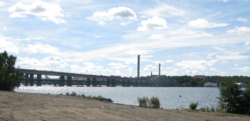 35 Figur 19. Lidingöbroarna betraktade från ett läge norr om bron på Lidingö (Bild: Tyréns AB).