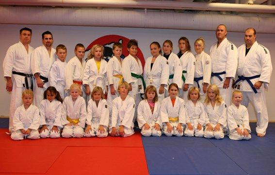 Verksamhetsberättelse Oxelösunds Judoklubb 2008-01-01 12-31 Styrelsen Ordförande Peter Ivarsson vice Ordförande Charina Nilsson Sekreterare Gunnar Warensjö Kassör Agneta Andersson Ledamot Claes