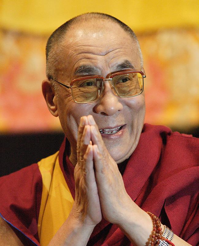 Därför avbildar man ofta en bodhisattva sittande i en lotusblomma. På samma sätt kan även hinduismens gudar målas. Den tibetanska buddhismens ledare har titeln Dalai lama.