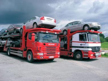 Transportöransvar (Transportöransvarsförsäkring) Åkaren tar över ansvaret vid lastning, ansvaret avslutas vid urlastning eller omlastning till annan transportör (internationella regler).