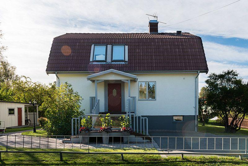 Utlåtande av Överlåtelsebesiktning Överlåtelse av fast egendom enligt jordabalken Sollentuna, Tennsoldaten 6 Gärdesvägen 12 Besiktningsdag: