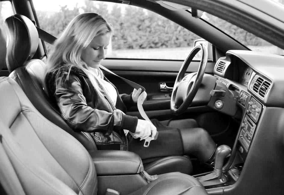 39 Att använda bilbälte är lika viktigt i tätortstrafik som i landsvägstrafik Andel som instämmer 12 1 8 6 Viktigt att alltid använda bilbälte 98 procent av kvinnorna och 95 procent av