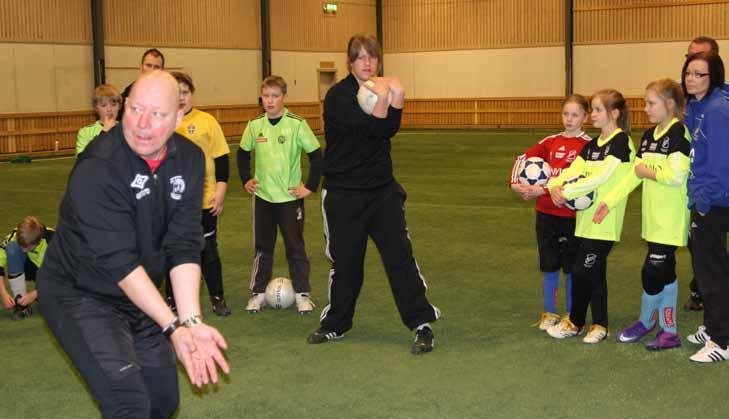 VFF:s organisation Styrelse Ordförande + 7 st Kanslichef adjungerad Domarkommitté Ungdomskommitté Utbildningskommitté Tävlingskommitté Spelarutvecklingskommitté Kommittéordförande utsedd av styrelsen.
