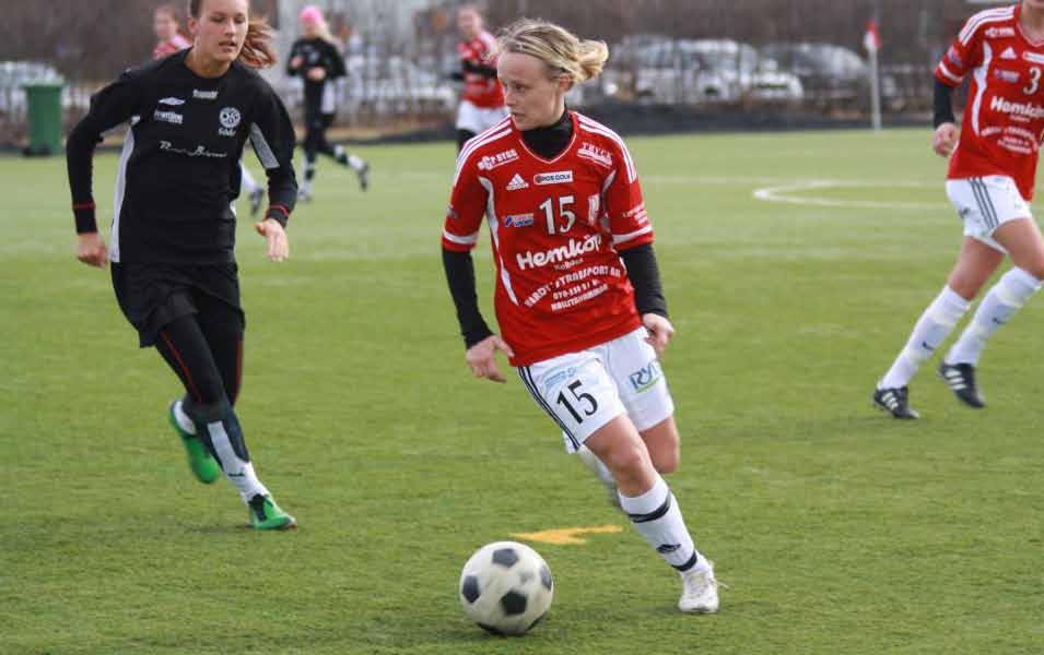 Innehåll a-ö Anteckningar 41 Balansräkning 22 Budget 2013 24 Distriktsflickturnering 26 Distriktspojkturnering 26 DM-cupspel 26 Domarkommittén (DK) 14 Fotbollens Dag 35 Futsal-DM 32 Futsal League 33