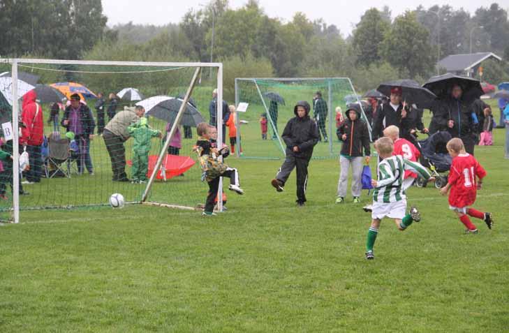 Landslagets Fotbollsskola Vecka 24-25 anordnades de flesta fotbollsskolorna i länet, ett par föreningar hade valt att förlägga sina skolor på hösten.