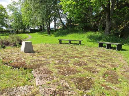 158 Alberts park är en liten park utmed Albertsvägen.