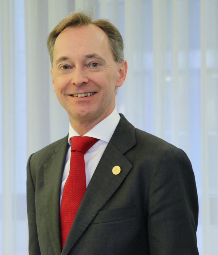Allras nya styrelseordförande - Gunnar Axén Gunnar Axén Riksdagsledamot, 1998-2014 Ordförande Socialförsäkringsutskottet, 2006-2014 Ordförande för den parlamentariska
