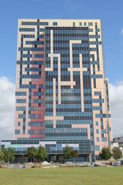 Exempel på LEED Platinum Ideon Gateway Ideon Gateway i Lund består av två byggnader, ena byggnaden är på 14 våningar och är en hotellbyggnad medan den andra byggnaden är en kontorsbyggnad på 19