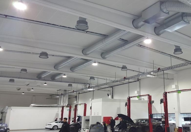 INDUSTRIEL BELYSNING EUGENE Industri Lager Butik och allmänna utrymmen 6st LED kluster bakom