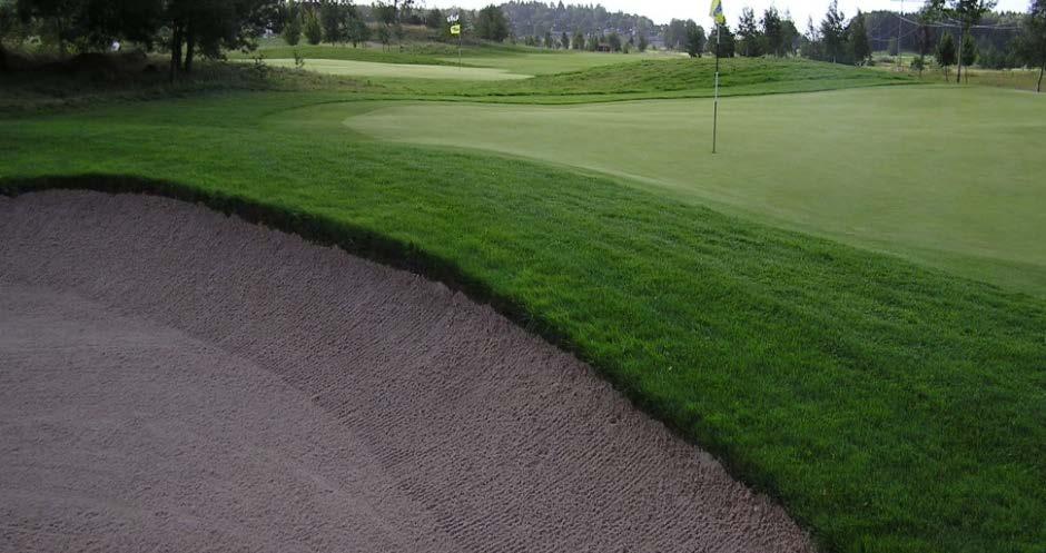 Bunkrar Lika mycket sand i alla bunkrar Ingen lös sand i bunkerväggarna en boll får inte fastna där Bra