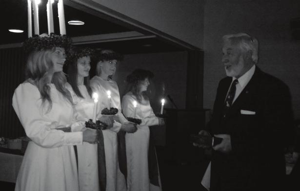 TFiF:s och DIFF:s traditionella jullunch Lördagen den 15 december 2012 var det igen dags att skjuta julförberedelserna åt sidan och slå sig ner vid det dukade bordet på Tekniskas Salar då TFiF och