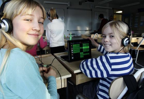 Under ledning av en mediepedagog och en museipedagog filmar eller fotograferar eleverna de scener som behövs för en berättelse om järnet i berget. 4. Tillbaka i skolan redigeras materialet.