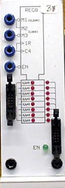 Laboration 4 Sidan 4 För att ansluta portarna till FLEX-datorn krävs dessutom adressavkodningslogik som bildar Chip Select-signaler.