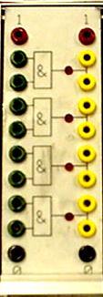 Laboration 1 Sidan 2 SNÄLLA NI SKRIV INTE PÅ LAB-MODULERNA o peka ej med pennor på dem. Studera AND-modulen som innehåller fyra 2-ingångars AND-grindar. Grindarna har gröna bananhylsor på ingångarna.