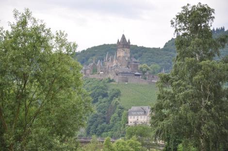 Dom sista milen så hittade vi riktigt goa vägar ner till Cochem där vi bokat 2 nätter på ett trevligt pensionat vid