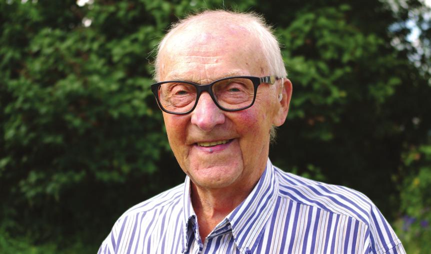 ur kalendern Kvinnofrukost 18 oktober: Evert Petersson: Elise Lindqvist: - Ängeln på Malmskillnadsgatan Kul när vi äldre uppmärksammas Evert Petersson 95 år ser fram emot att fira De äldres dag.