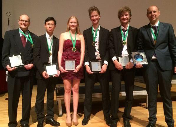 Distriktsträff Nya svenska Världsmästare; från vänster Tom Gärds (Coach), Johan Säfsten, Ida Grönkvist,