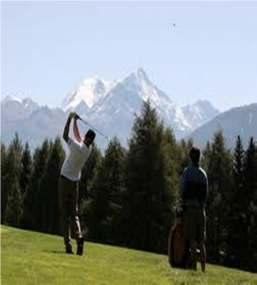 Mountain golfing Middle aged, expensive/luxury segment