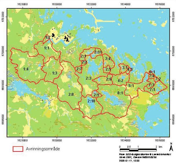 Summan av avdunstningen och växternas transpiration (evapotranspirationen) är bedömt till i genomsnitt strax över 400 mm per år för en barrskog i området, vilket för en årsmedelnederbörd på 600 650