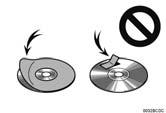 Skivor med avvikande format Transparenta/genomskinliga skivor VARNING CD-spelaren arbetar med en osynlig laserstråle som