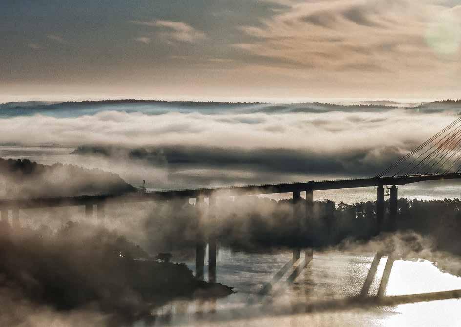 Vår vackra bro Du kan inte missa den när du besöker eller passerar Uddevalla.