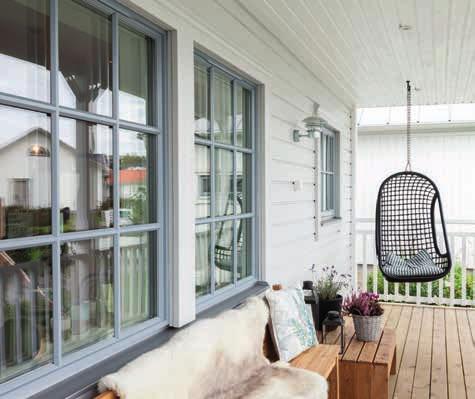 Checklista för det bästa fönstervalet Låt fönstren matcha ditt hus Du får själv designa dina fönster från oss.
