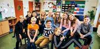 hända att klasskompisar inte fick Och det är faktiskt vanligare med mobbning och kränkningar ALLA I KLASSEN är väldigt vara med och leka på mellanstadiet än på högstadiet, enligt organisationen man