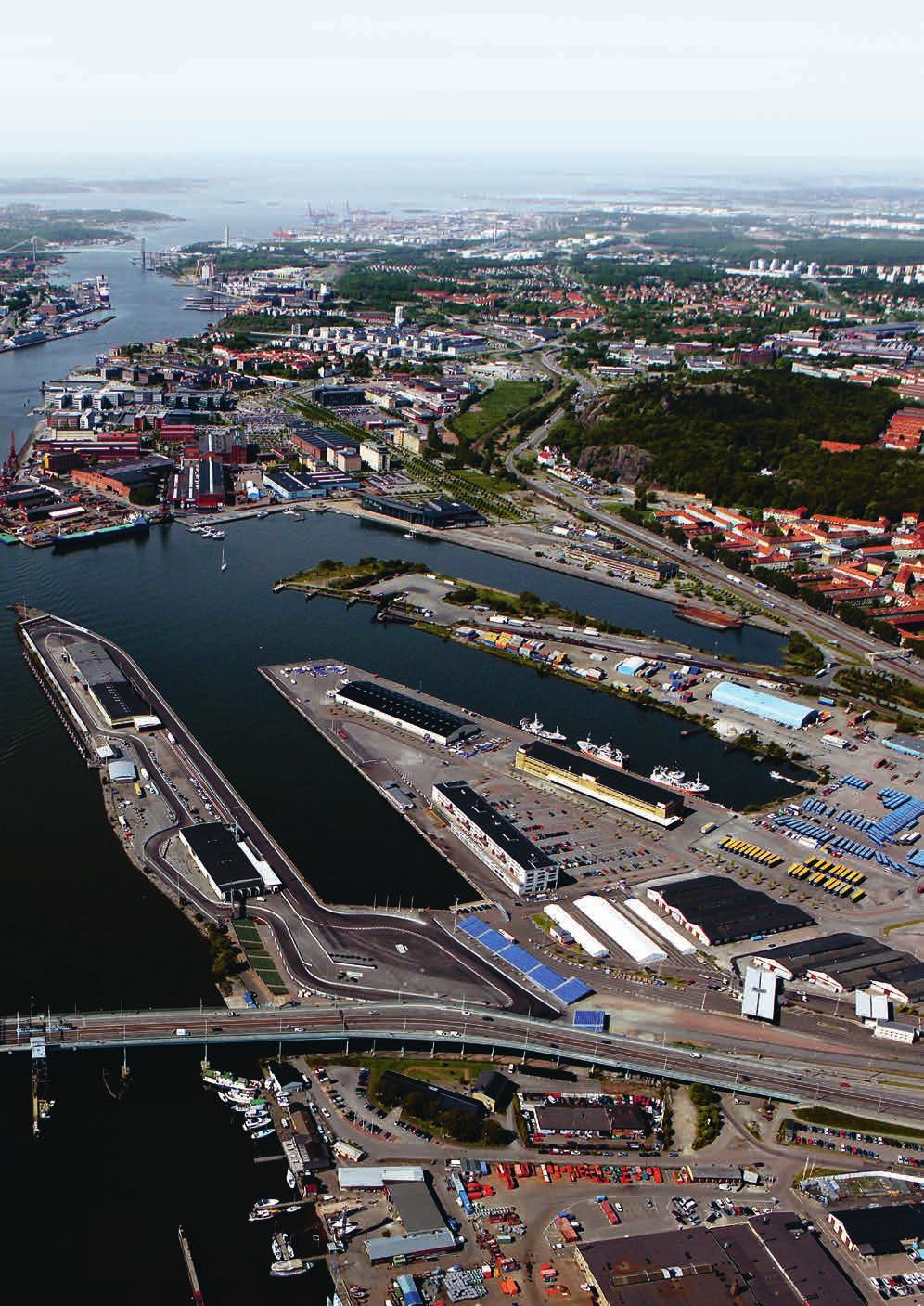Vi utvecklar Frihamnen i en öppen process. Det är en del av visionen. Yttre Kvillepiren kan komma att användas för Frihamnens byggtransporter sjövägen.