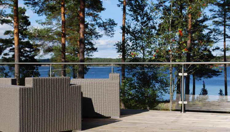 Det gäller också att tänka på hur ljuset faller och om glaset bör ha mönster eller vara frostat för att fånga det skarpa solljuset.