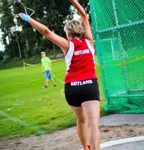 VSM guld på 300m häck o silver på 2000m hinder brons tresteg. Allt i M60 klassen. 9.