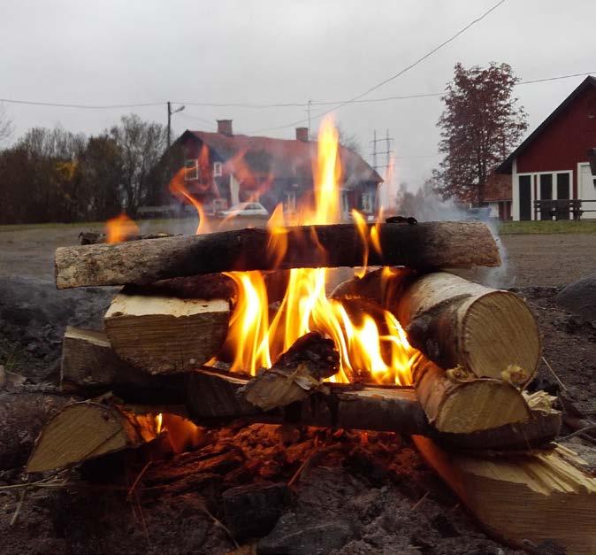 Eskilstuna Samling: vid statyn, Stadsparken GISSA BAJS Torsdag 5 oktober klockan 10-12