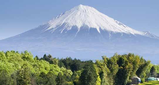 Dag 15 13 apr Shimizu (Mt Fuji), Japan Idag går vi i land i Shimizu som är en liten hamn söder om Yokohama där huvudmålet för stoppet är den för Japanerna, inte bara heliga vulkanen, utan idag