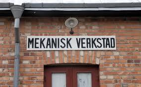 I fabriken fördes