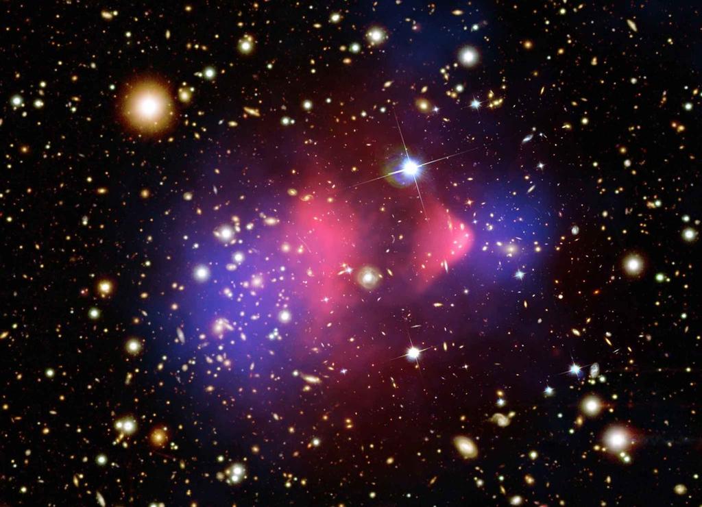 Två kolliderande galaxhopar. Bilden tagen med Chandra-teleskopet (Röntgenbild!).