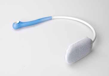 Om du har svårt att föra handen högre än till axeln, rekommenderar vi den långa kammen. Material Polypropen och polyprope baserad TPE. Ergonomidesign.
