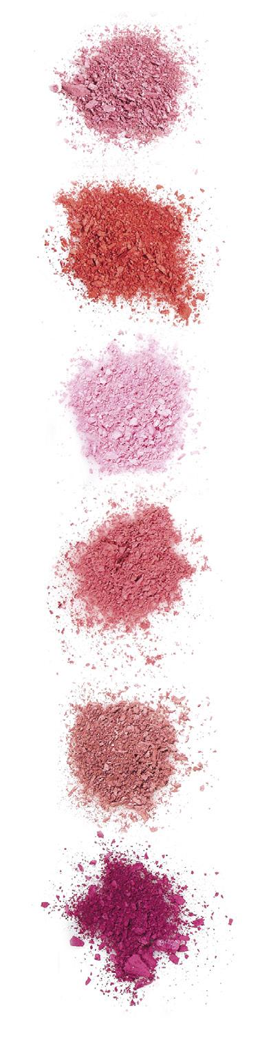 Brilliant Blush Silkeslent rouge med Aloe vera. Ger underbart skir färg för att lyfta fram, definiera och forma dina kinder och skapa en naturlig, frisk och vacker glöd.
