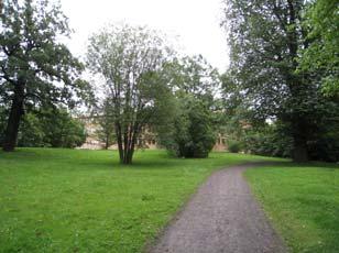 FINLANDSPARKEN () Mål Utveckla parken till en attraktiv stadsdelspark för lek, ro och picknick med café. Utöka parken med delen väster om Värtans Stationsväg.