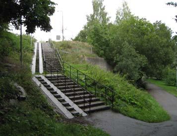 0 C 0 serv A B serv KAMPEMENTET Kampementsgatan serv 0 KAMPEMENTSBACKEN 0 A B C Beskrivning Storlek: ha Karaktär: parkstråk, naturpark Innehåll: Stora delar av området är en natursluttning mellan